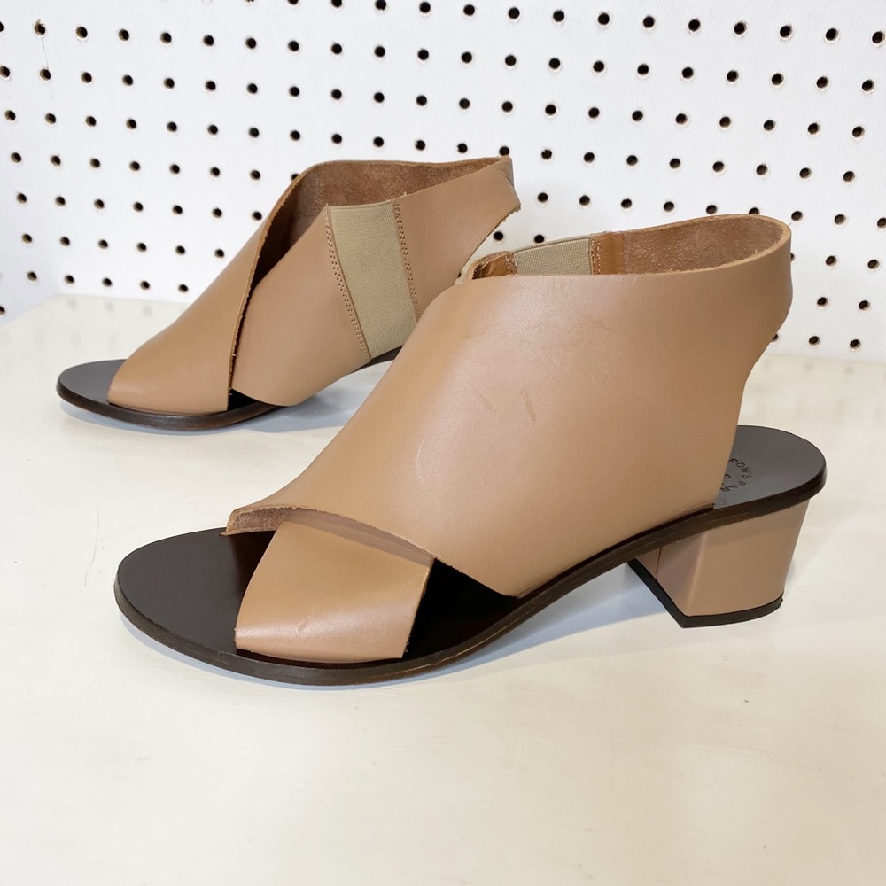 Women's Neutral Tan Leather Peep-Toe Block Heel Sandals